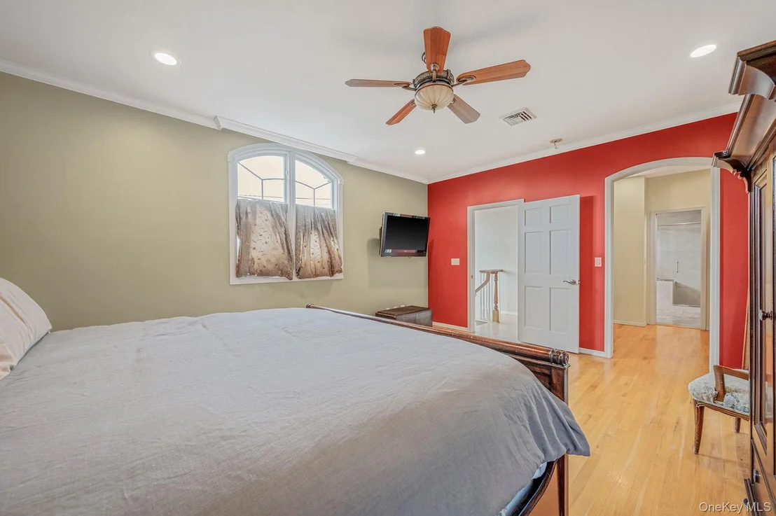 Photo of 122 Southern Parkway