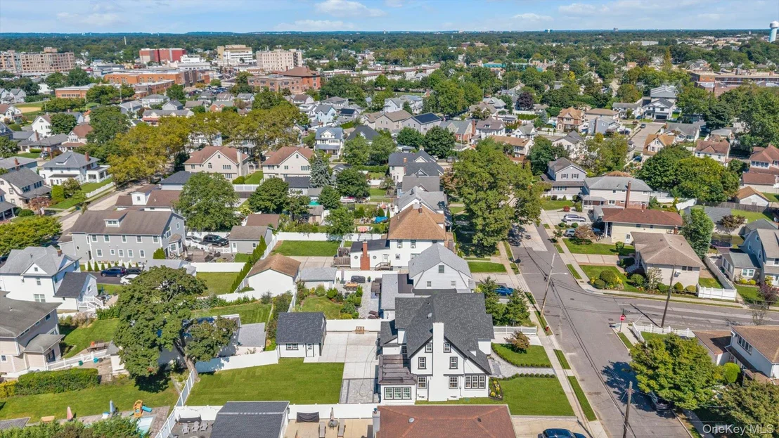 Photo of 27 2nd Street