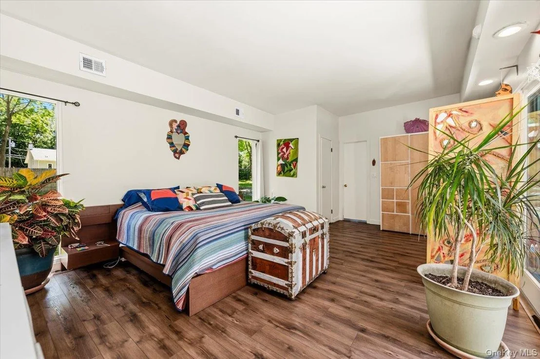 Photo of 35 Melrose Parkway
