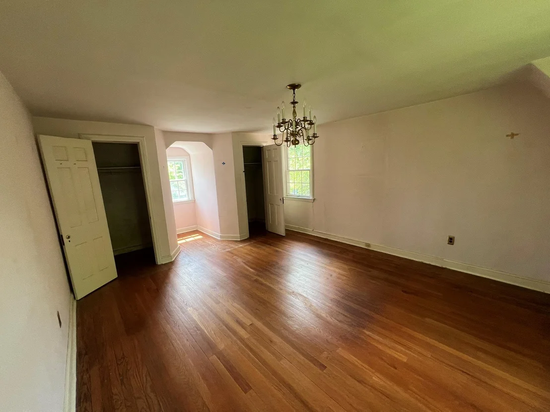 Photo of 35 Smith Avenue