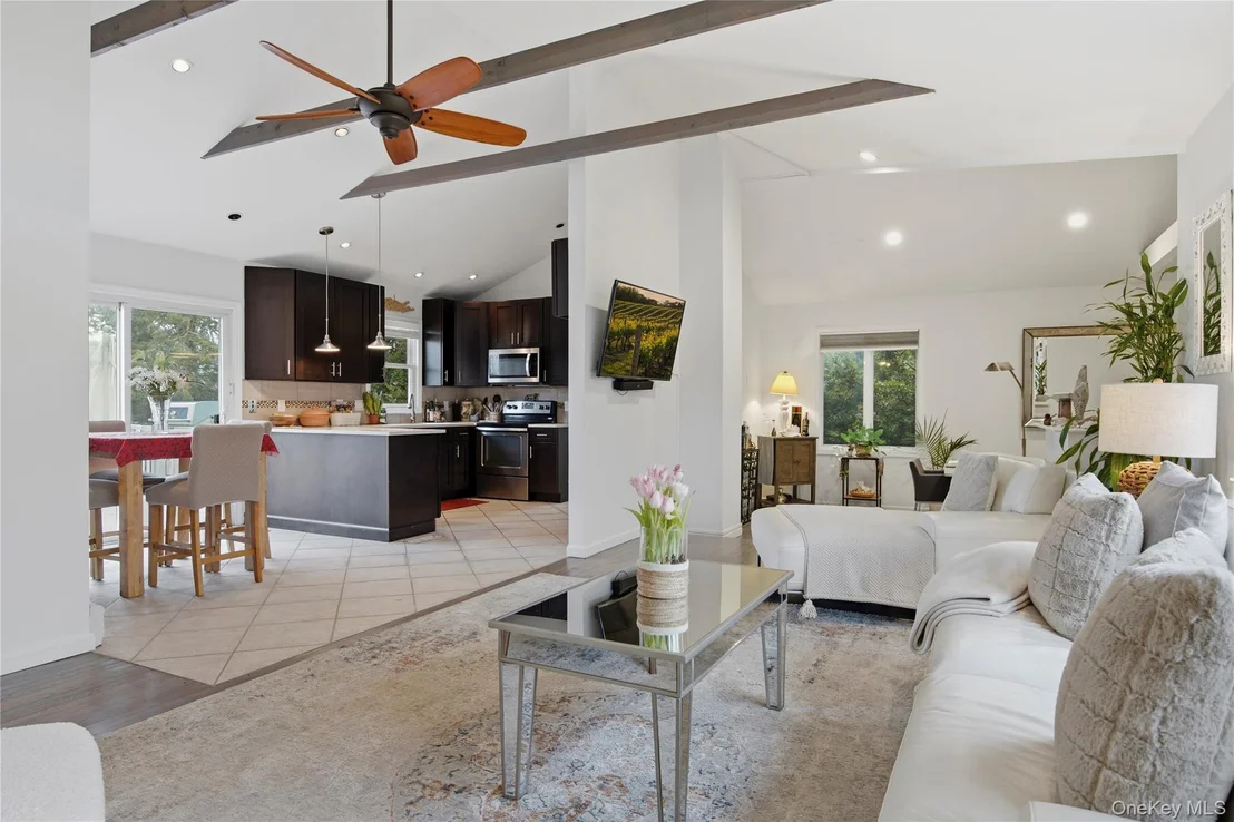 Photo of 5 Argonne Road W
