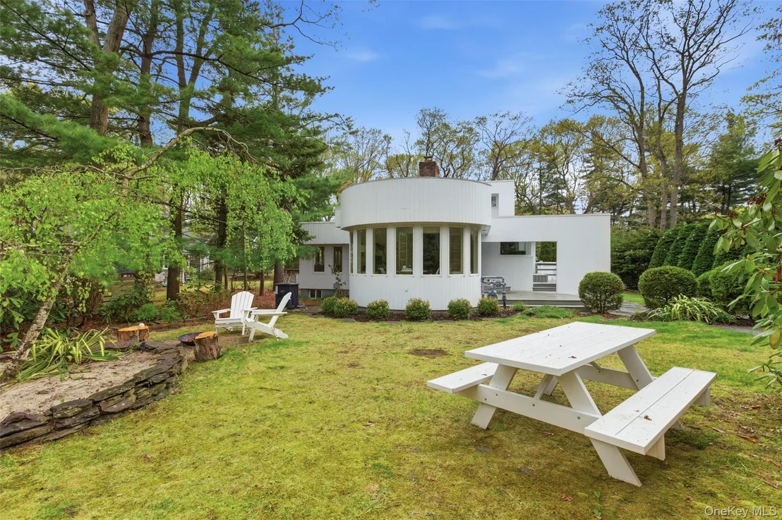 Photo of 33 Hillside Road