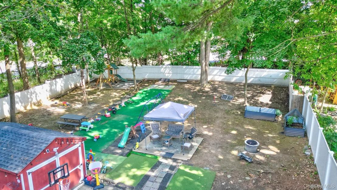 Photo of 42 Streit Avenue