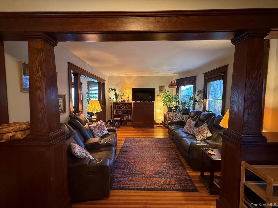 Photo of 17 Streit Avenue