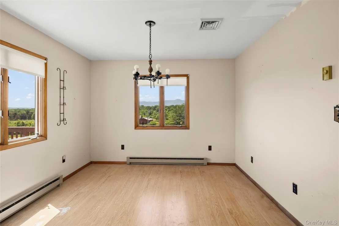 Photo of 126 Hover Avenue