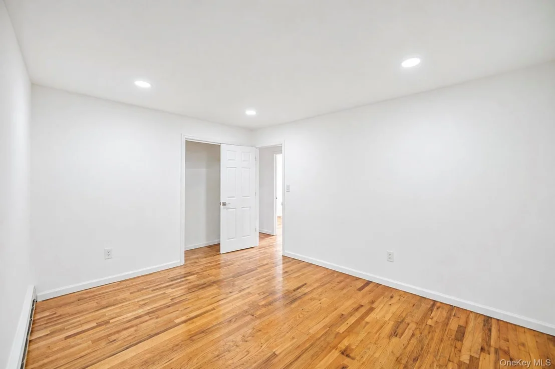 Photo of 334 Robbins Street