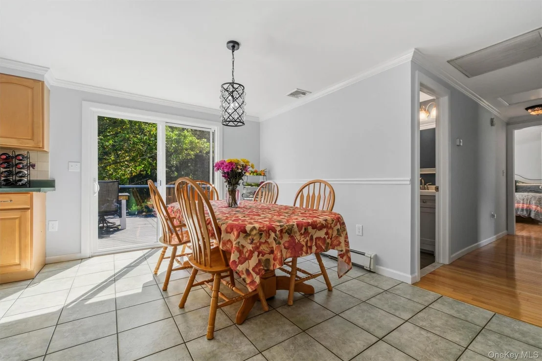 Photo of 77 Robin Drive