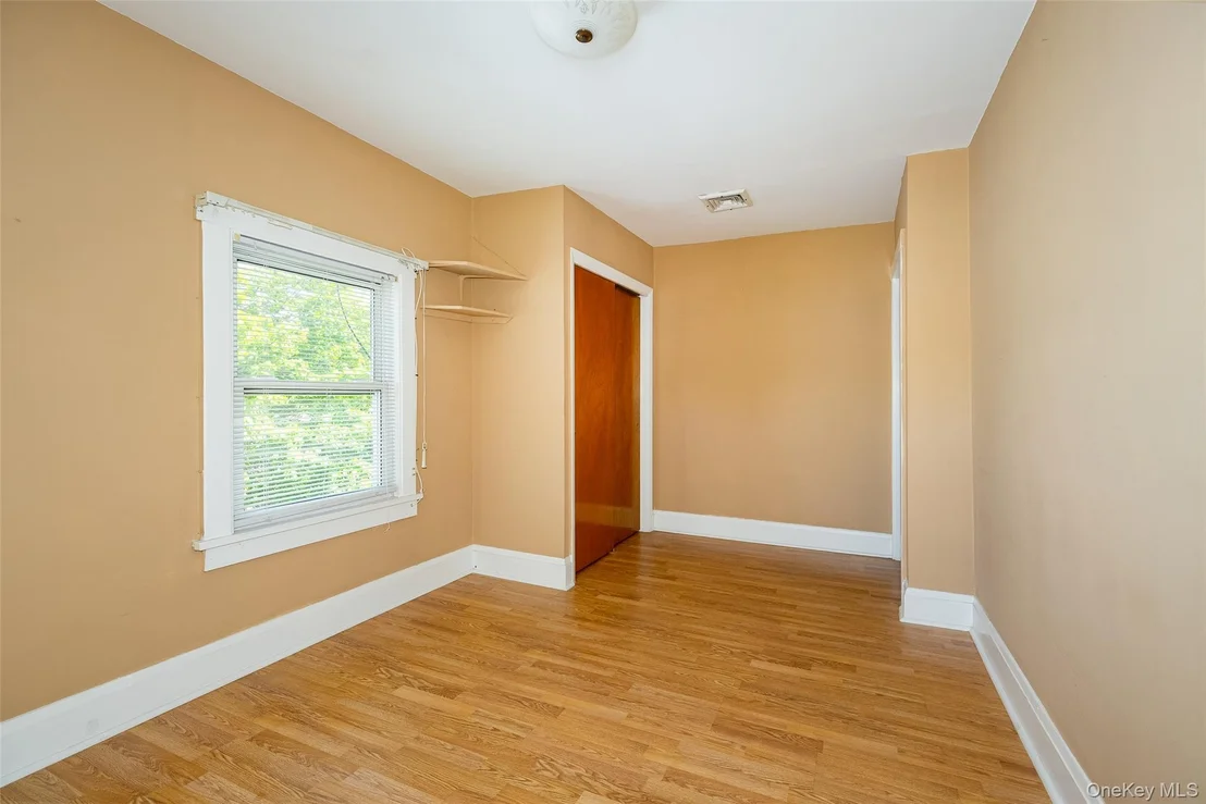 Photo of 6 Irving Avenue