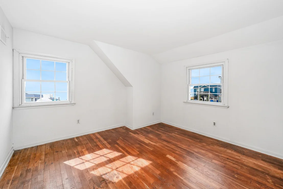 Photo of 39 Mitchell Avenue