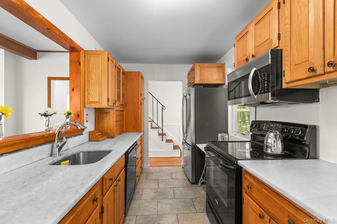 Photo of 122 Dutchess Drive