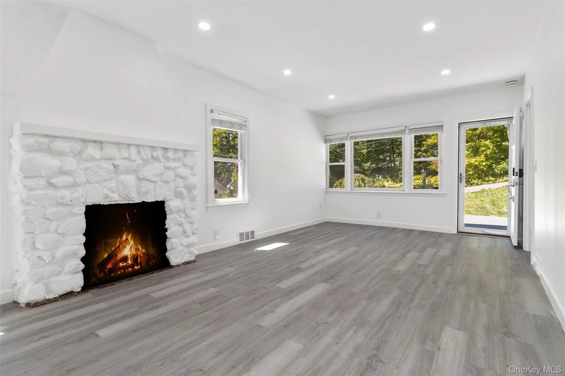 Photo of 6 Brookside Drive