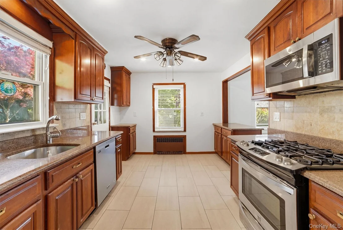 Photo of 42 Beverly Road
