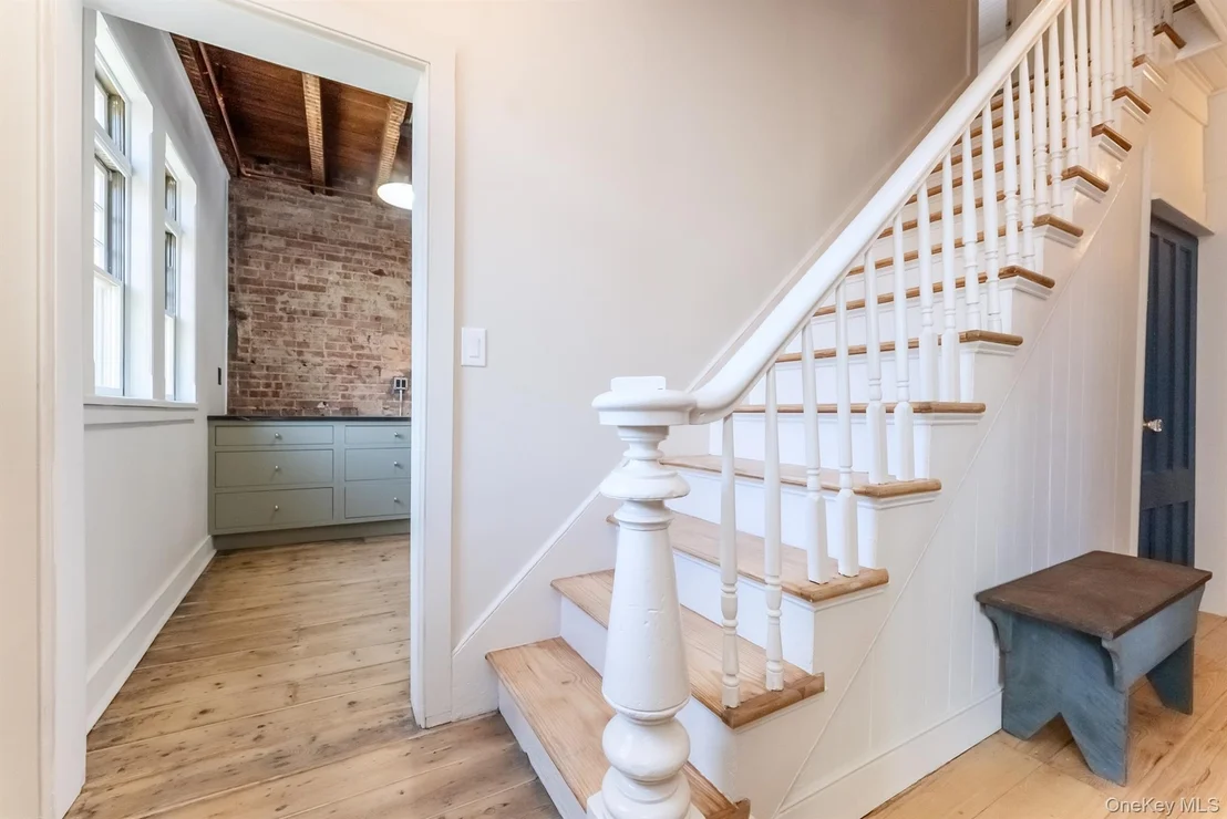 Photo of 72 Hunter Street