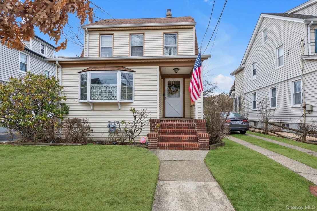 Photo of 13 Everett Street