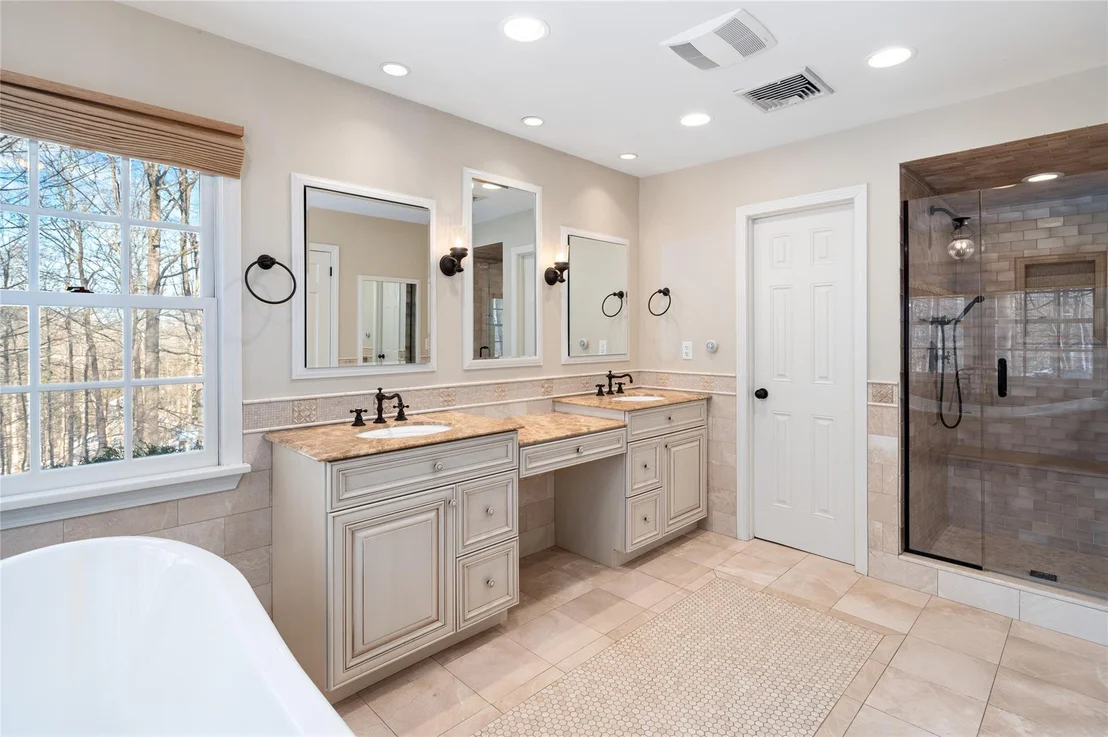 Photo of 2 Cedar Lane