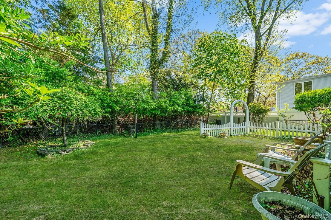 Photo of 24 Locust Road