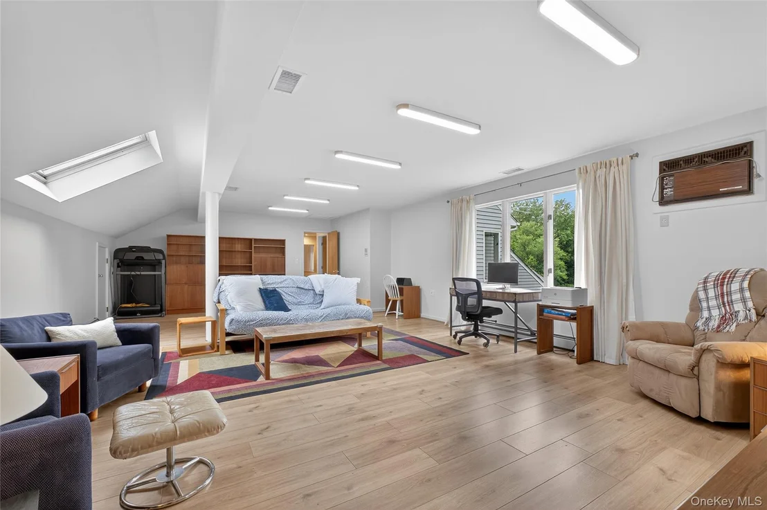 Photo of 109 Sleight Plass Road