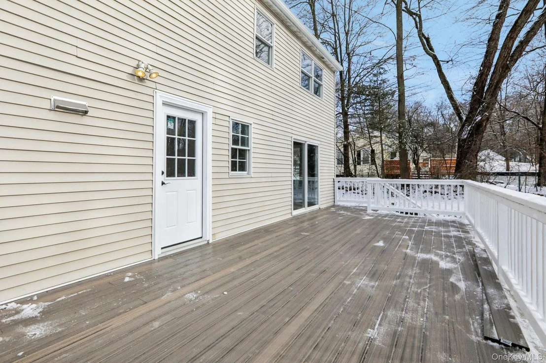 Photo of 95 Smithtown Road