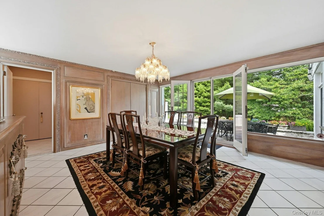 Photo of 39 Upper Drive