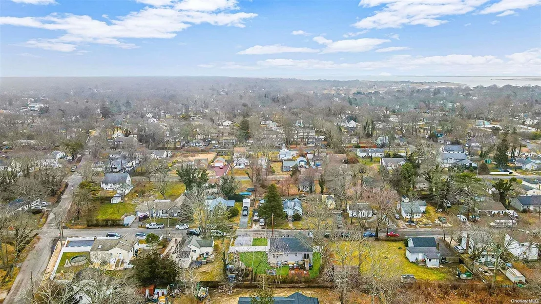 Photo of 182 Lynbrook Drive