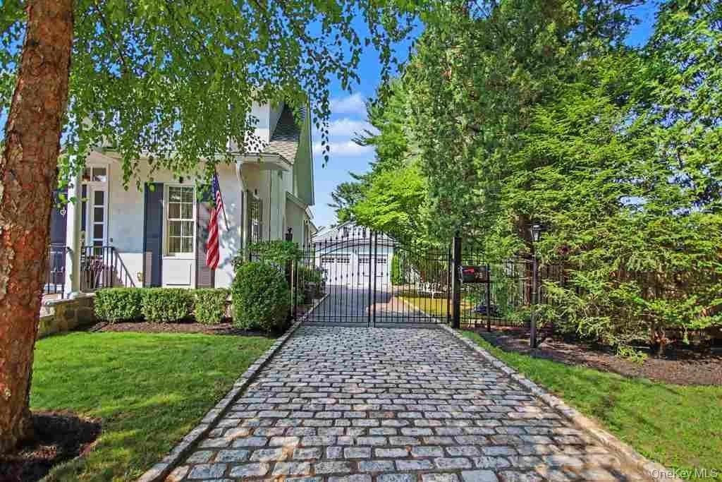 Photo of 73 Clinton Avenue