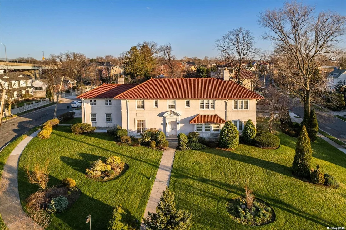Photo of 114 Malba Drive
