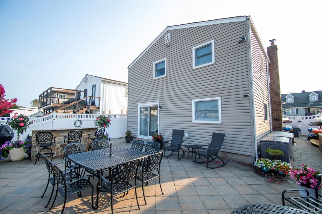 Photo of 3345 Parkway Drive