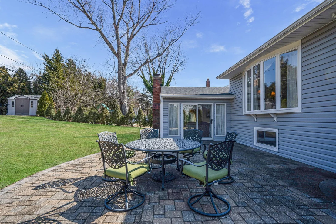 Photo of 33 Lindron Avenue