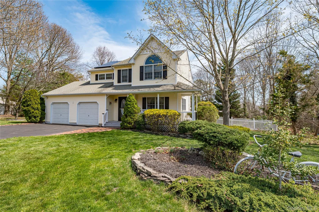 Photo of 209 Fairway Drive