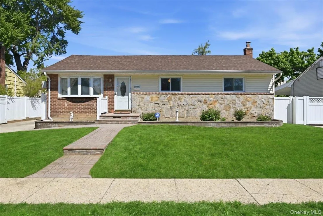 Photo of 82 Morris Drive
