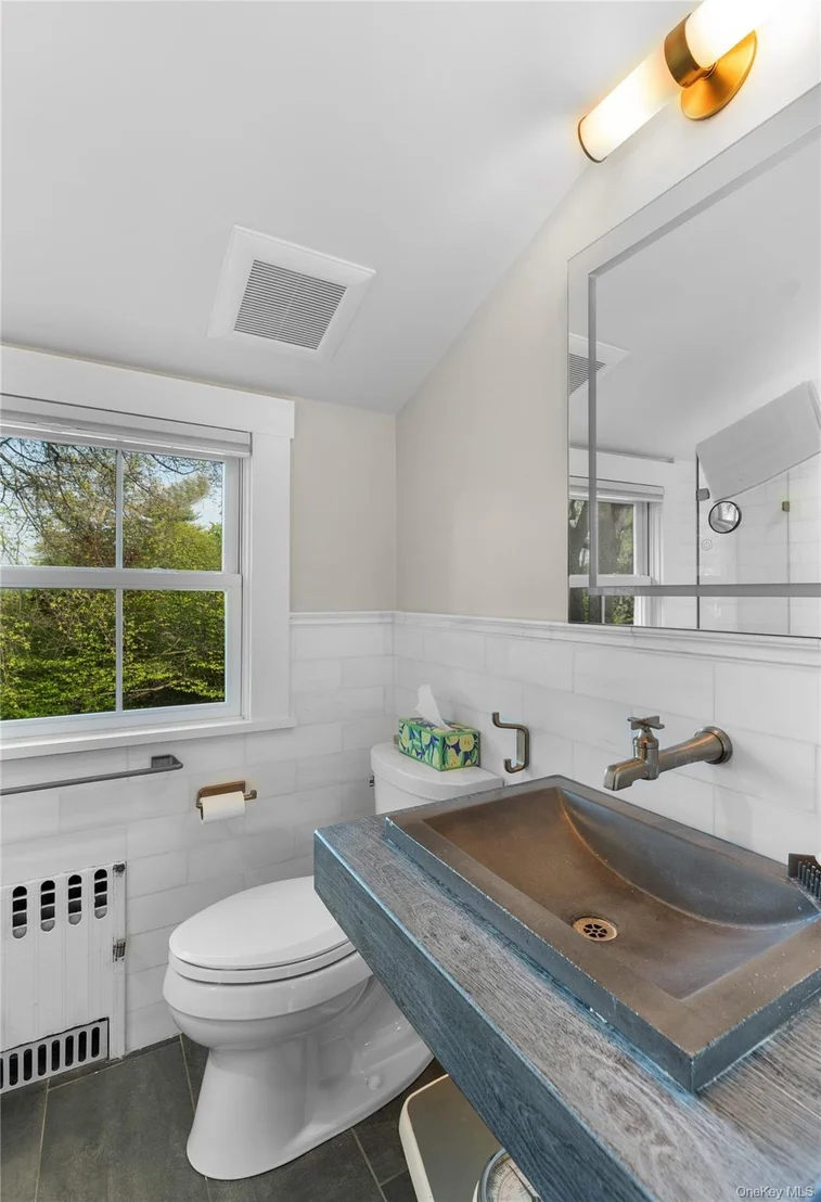 Photo of 129 Highmount Avenue