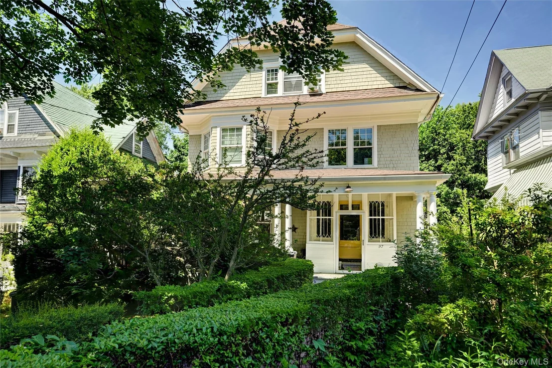 Photo of 97 Belvedere Drive