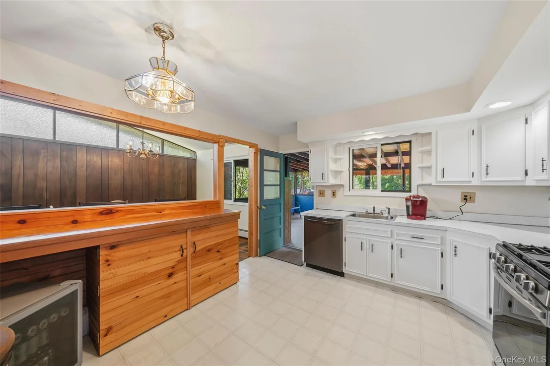 Photo of 24 Dennis Drive