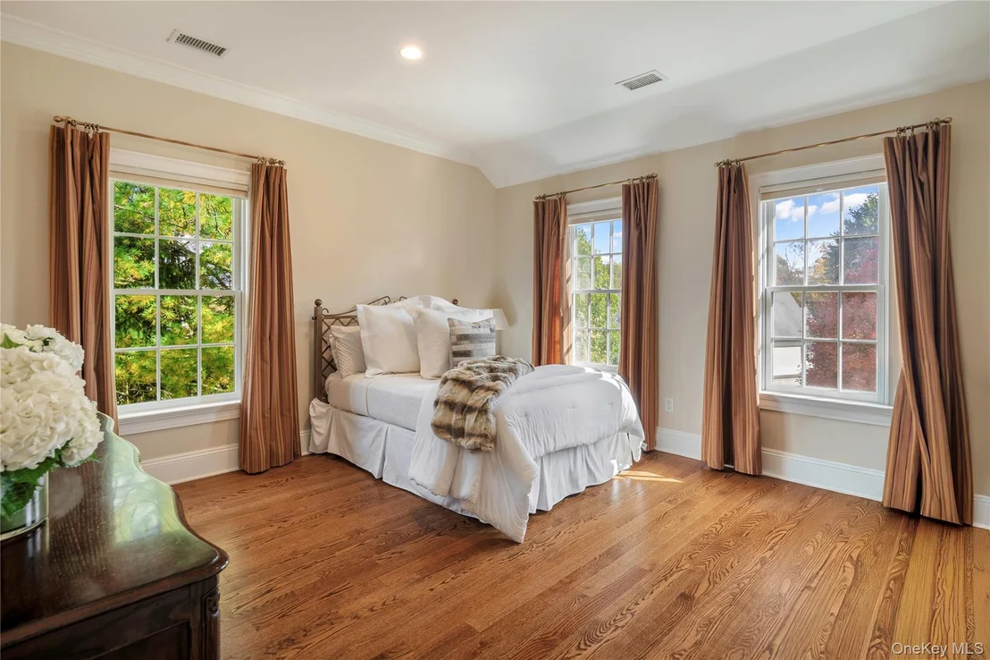 Photo of 14 Cider Mill Circle