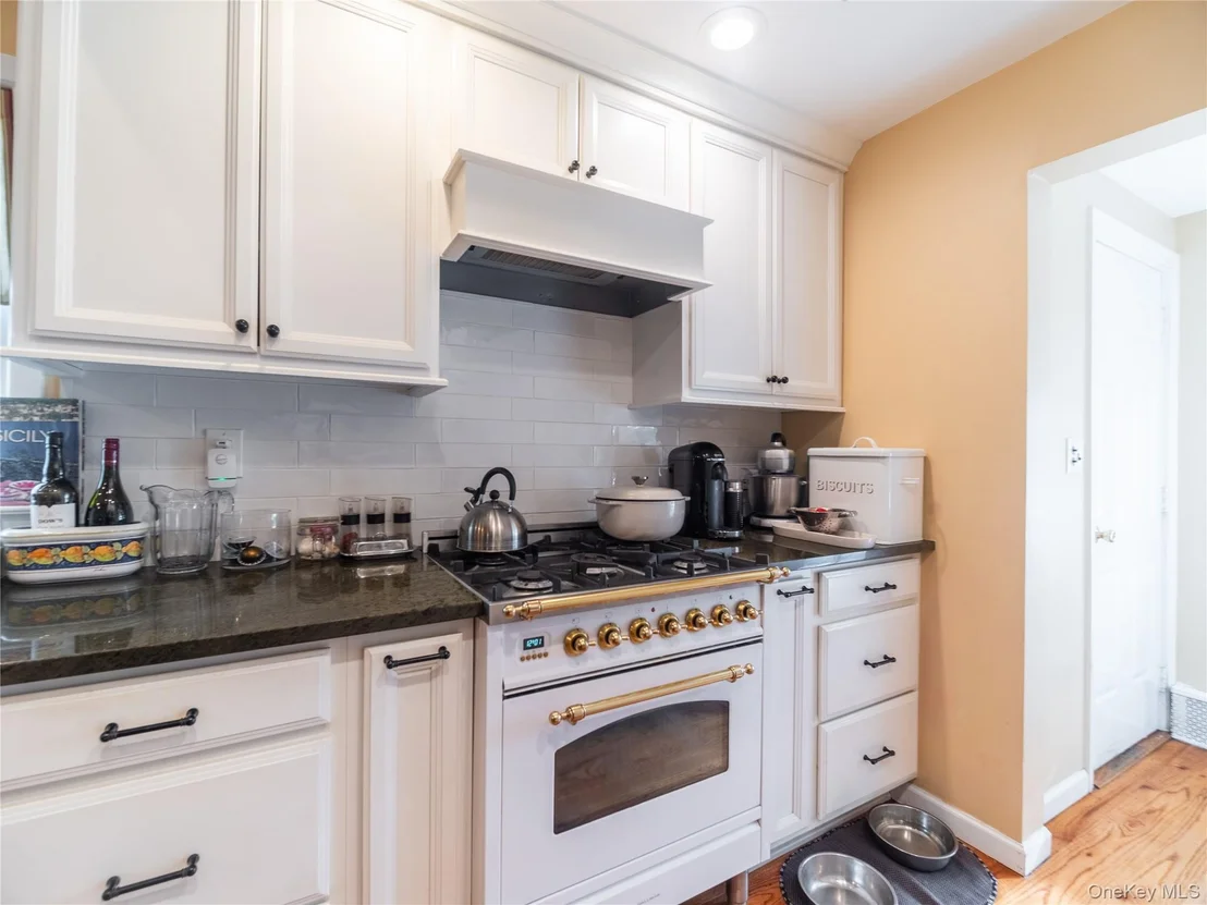 Photo of 8 Ridgeland Terrace