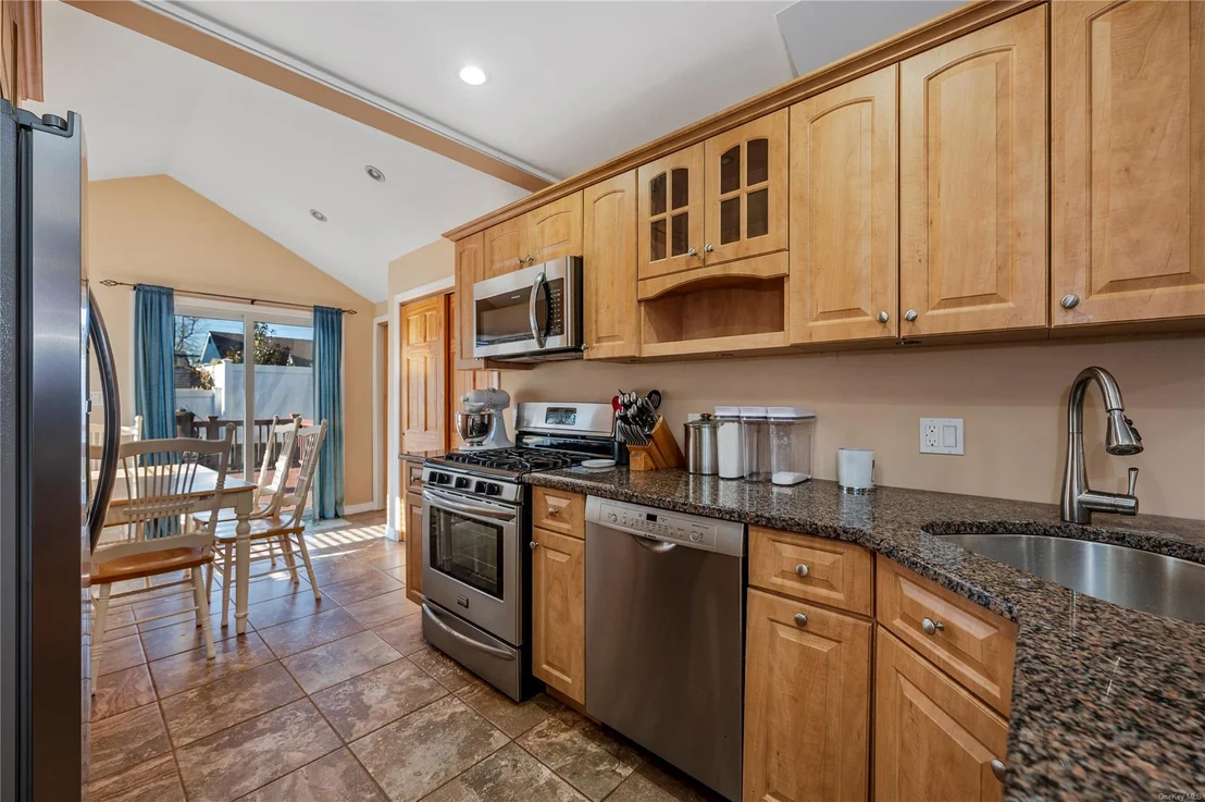 Photo of 3384 Bay Front Drive