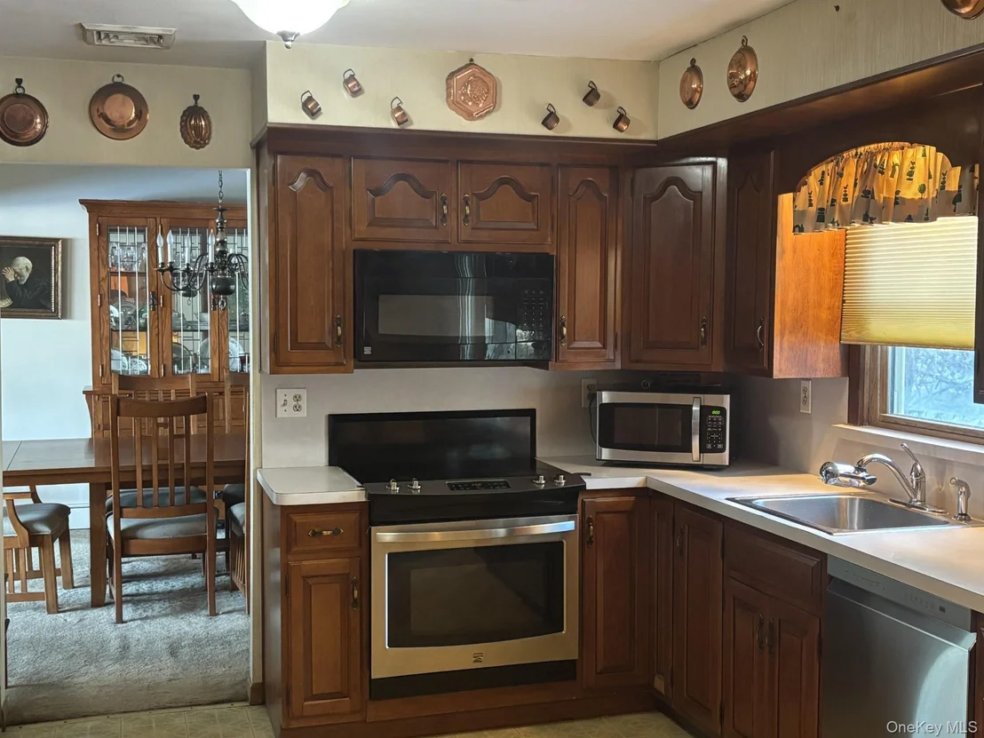 Photo of 20 Hillview Drive