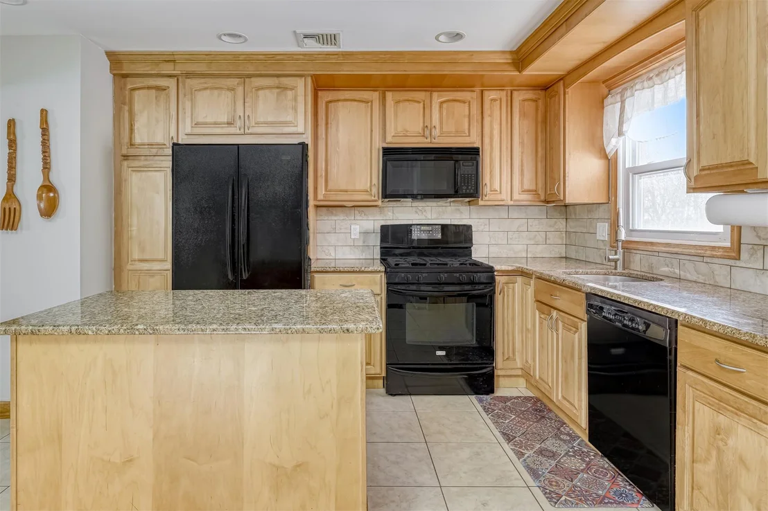 Photo of 9 Ackerman Avenue