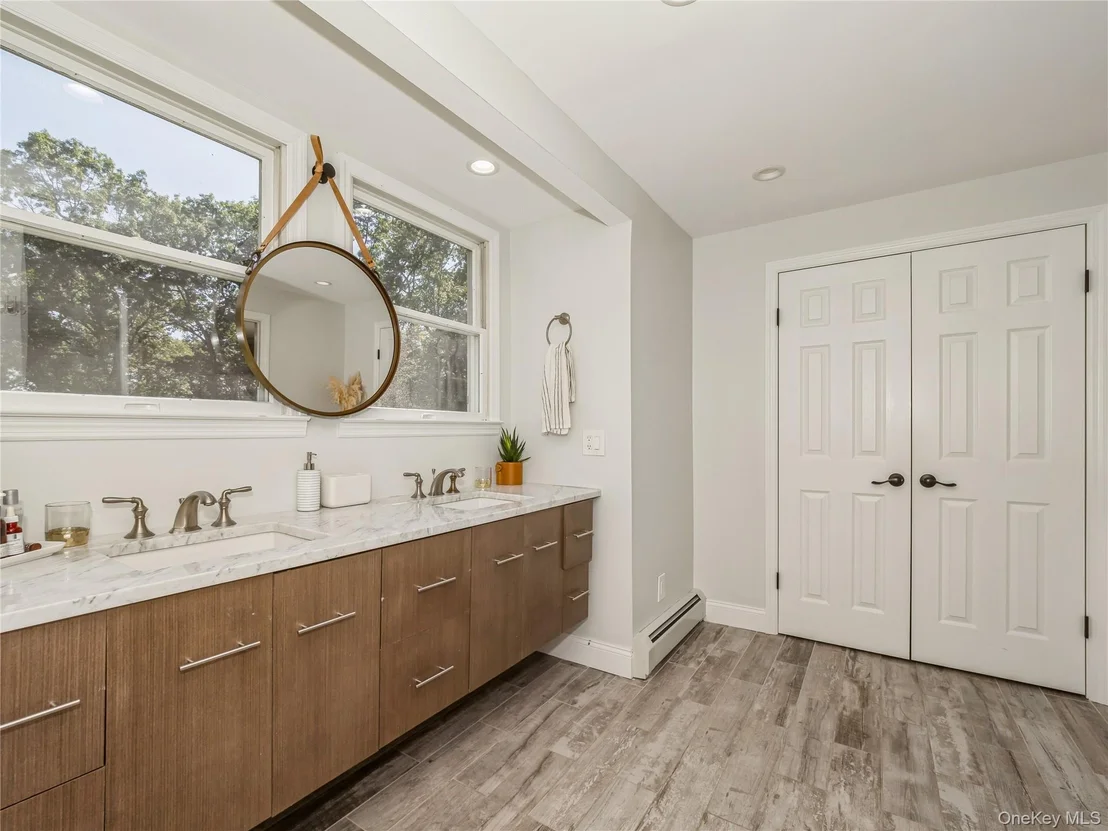 Photo of 34 Hudson Ridge