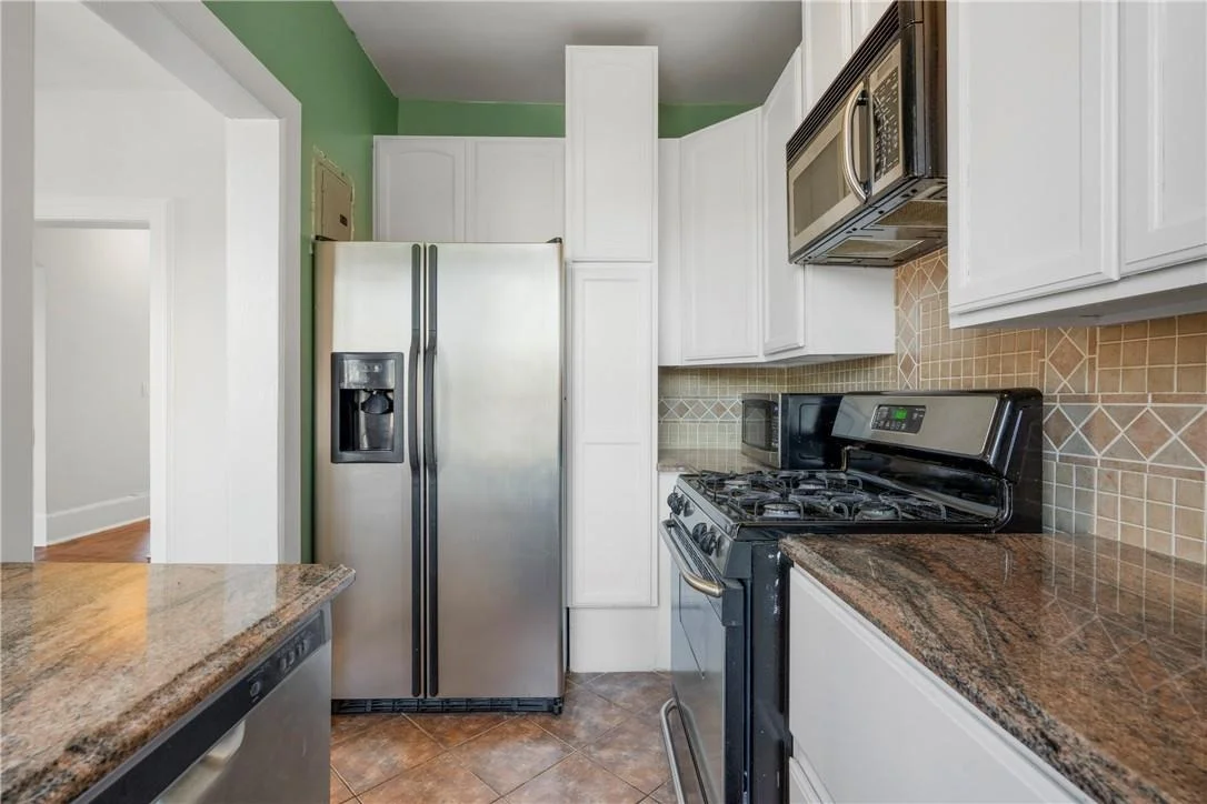 Photo of Unit 6B at 828 Bronx River Road