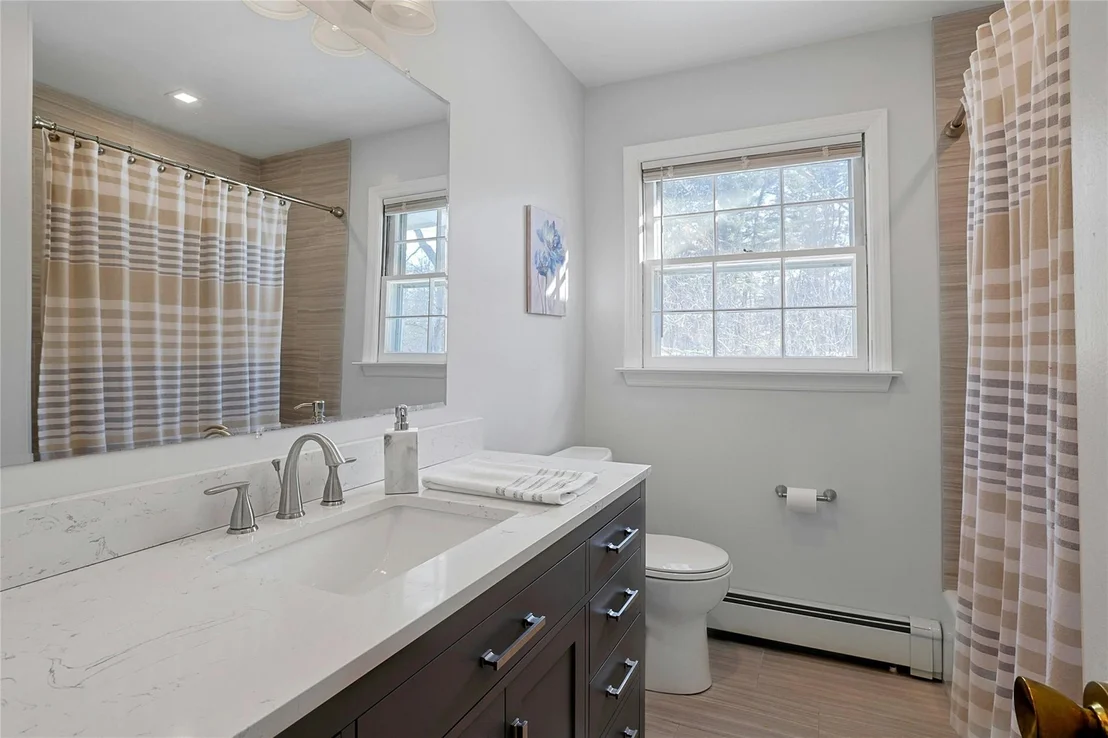 Photo of 7 Oak Hill Road