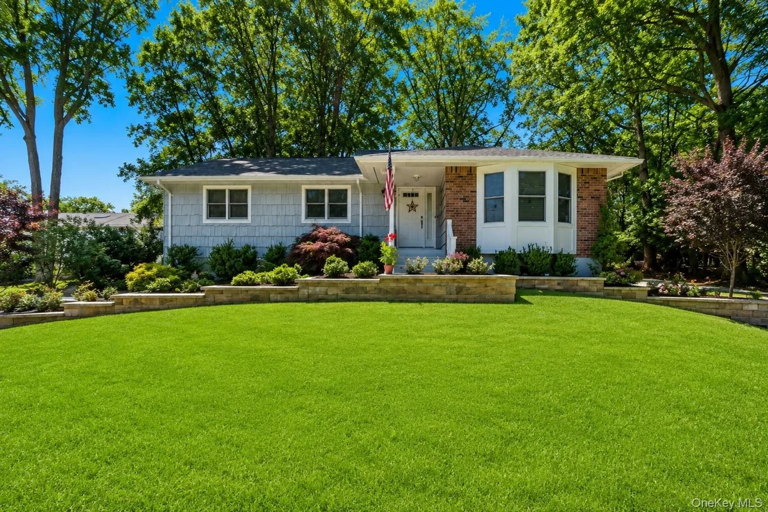 Photo of 64 Patchogue Drive