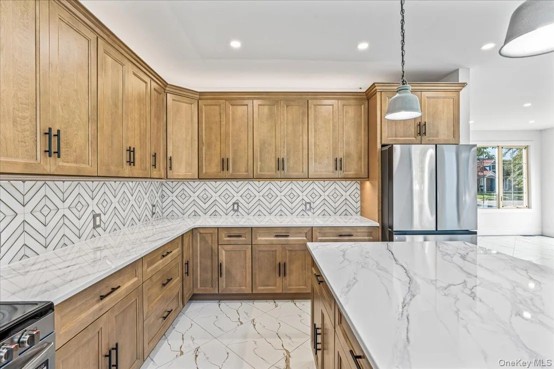 Photo of 740 Willow Road