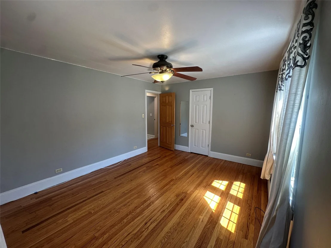 Photo of 8 Van Siclen Drive