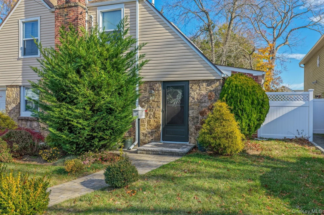 Photo of 20 Sterling Place