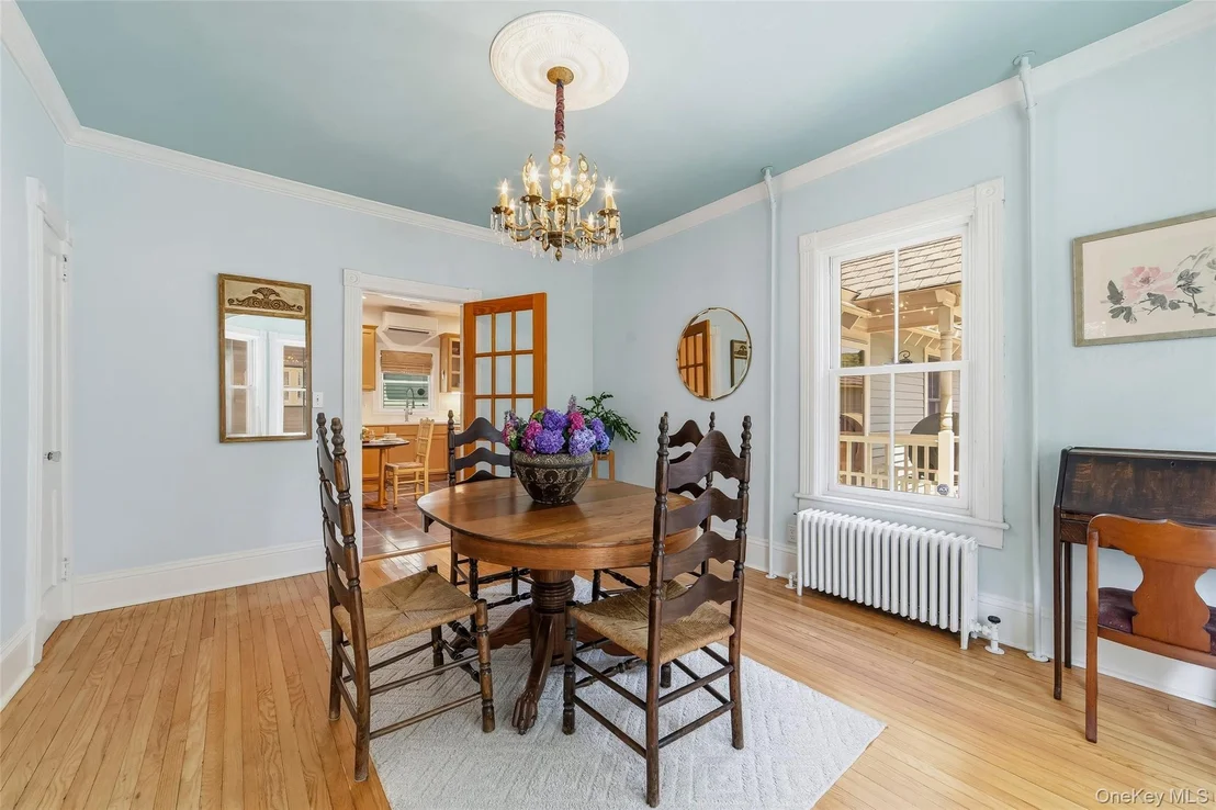 Photo of 215 Walnut Street