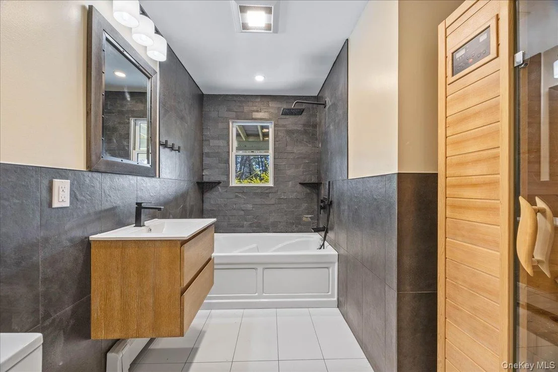 Photo of 11 Skyview Drive