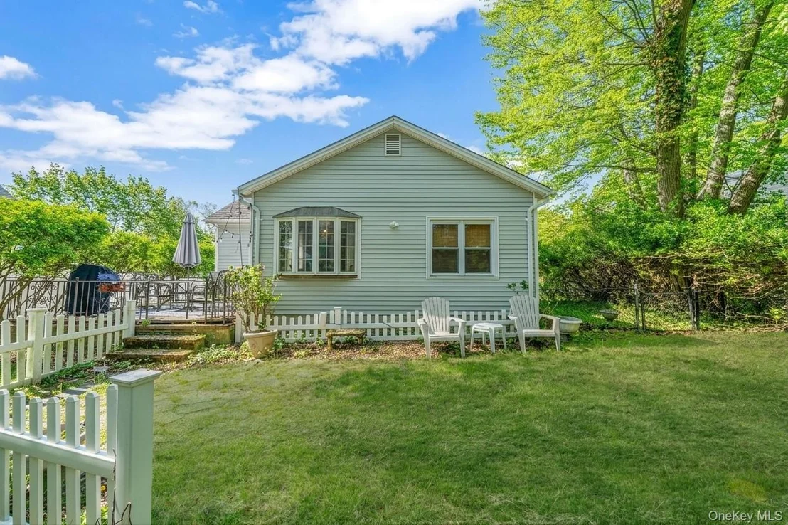 Photo of 24 Locust Road