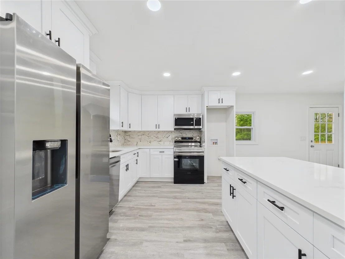Photo of 170 Mastic Boulevard