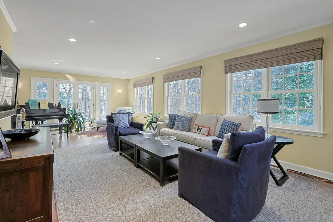 Photo of 41 Deepwood Drive